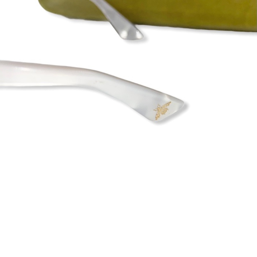 GUCCI White Mother of Pearl Cat-Eye Sunglasses - Picture 4 of 9